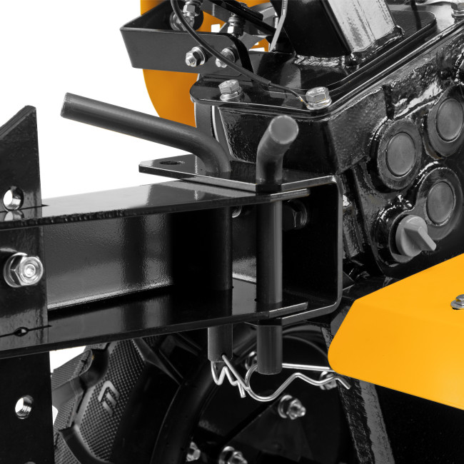 Мотоблок DPT-270, 7 л.с, ременное сцепление, ширина 85 см, глубина 35 см, фрез 3 х 4, ШОМ, передачи 2В/1Н Denzel в Красноярске Мотоблок DPT-270, 7 л.с, ременное сцепление, ширина 85 см, глубина 35 см, фрез 3 х 4, ШОМ, передачи 2В/1Н Denzel в Красноярске