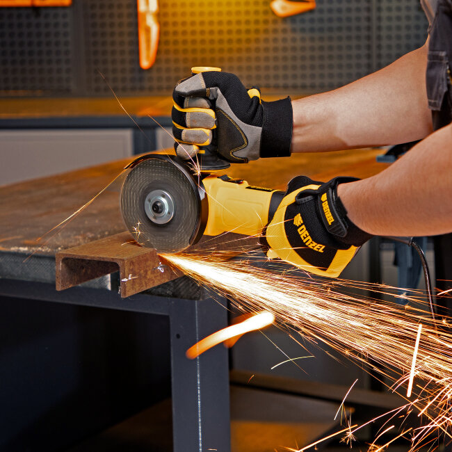 Машина шлифовальная угловая AG115-750, 750 Вт, 115 мм, 11000 об/мин Denzel в Красноярске Машина шлифовальная угловая AG115-750, 750 Вт, 115 мм, 11000 об/мин Denzel в Красноярске