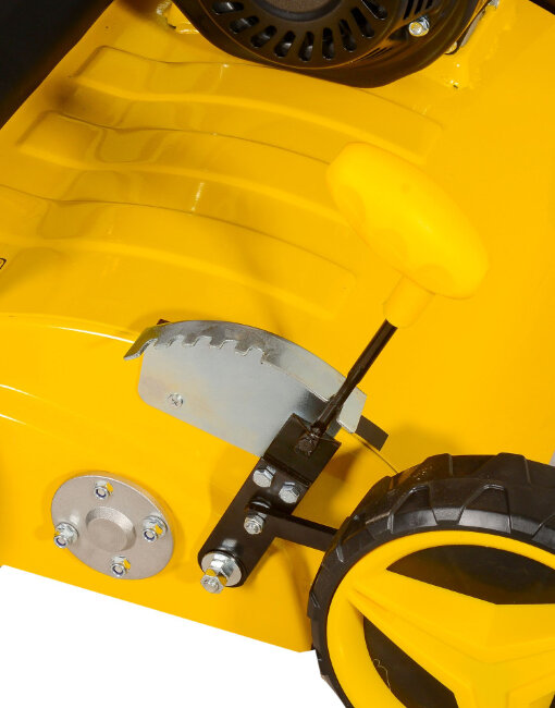 Бензиновый скарификатор-аэратор Huter GSA-7,0 в Красноярске Бензиновый скарификатор-аэратор Huter GSA-7,0 в Красноярске