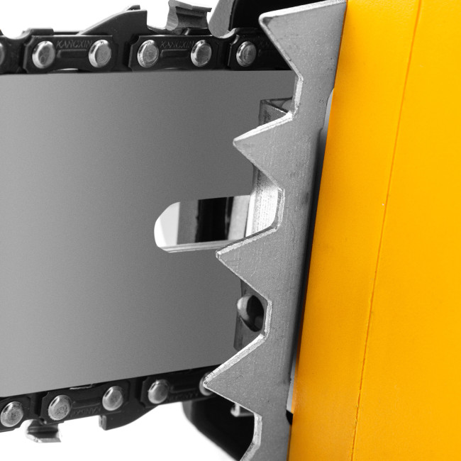 Пила цепная электрическая EDS-1800P, 1.8 кВт,поперечная, шина 40 см, шаг 3/8, паз 1.3 мм, 57 звеньев Denzel в Красноярске Пила цепная электрическая EDS-1800P, 1.8 кВт,поперечная, шина 40 см, шаг 3/8, паз 1.3 мм, 57 звеньев Denzel в Красноярске