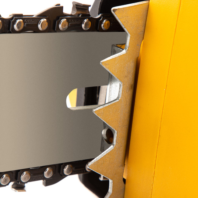 Пила цепная электрическая EDS-2000P, 2 кВт,поперечная, шина 40 см, шаг 3/8, паз 1.3 мм, 57 звеньев Denzel в Красноярске Пила цепная электрическая EDS-2000P, 2 кВт,поперечная, шина 40 см, шаг 3/8, паз 1.3 мм, 57 звеньев Denzel в Красноярске