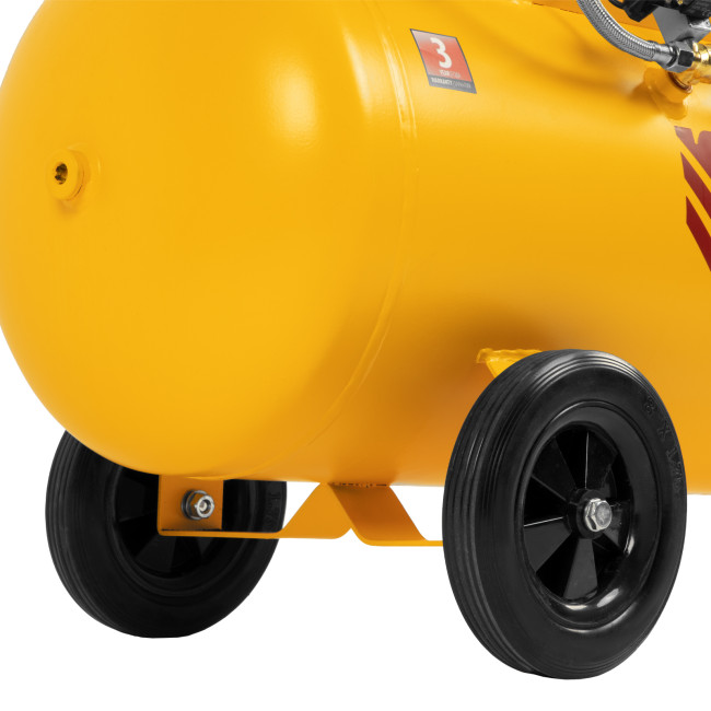 Компрессор безмасляный, малошумный DLS 3300/100, 3300 Вт,3x1100, 100 л, 570 л/мин ,блок управления Denzel в Красноярске