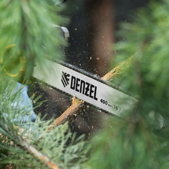 Пила цепная электрическая EDS-2000, 2 кВт,продольная, шина 40 см, шаг 3/8, паз 1.3 мм, 56 звеньев Denzel в Красноярске Пила цепная электрическая EDS-2000, 2 кВт,продольная, шина 40 см, шаг 3/8, паз 1.3 мм, 56 звеньев Denzel в Красноярске