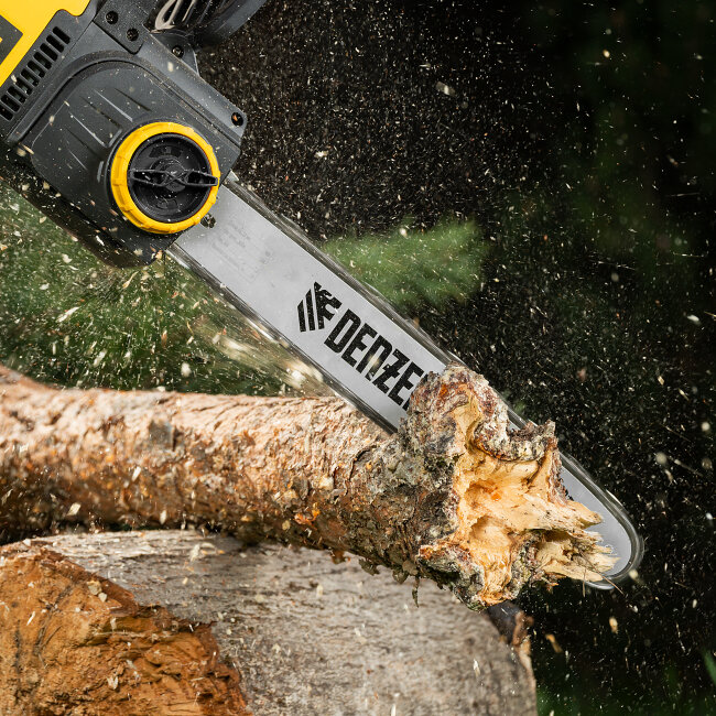 Пила цепная электрическая EDS-2000, 2 кВт,продольная, шина 40 см, шаг 3/8, паз 1.3 мм, 56 звеньев Denzel в Красноярске Пила цепная электрическая EDS-2000, 2 кВт,продольная, шина 40 см, шаг 3/8, паз 1.3 мм, 56 звеньев Denzel в Красноярске