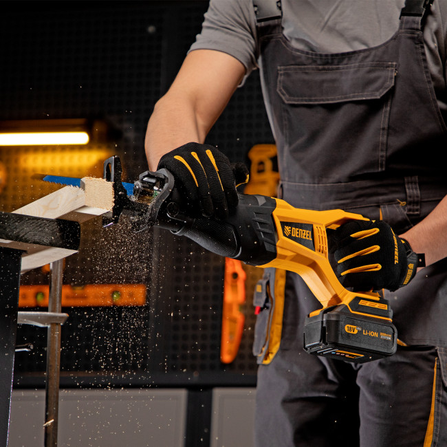 Пила сабельная аккумуляторная бесщет BRC-120,  18В Li-Ion Denzel в Красноярске