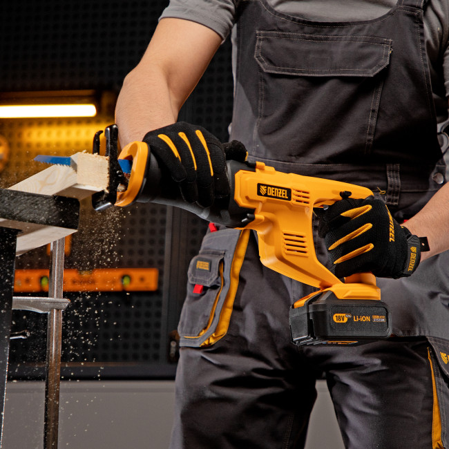 Пила сабельная аккумуляторная CRC-115, 18В Li-Ion Denzel в Красноярске