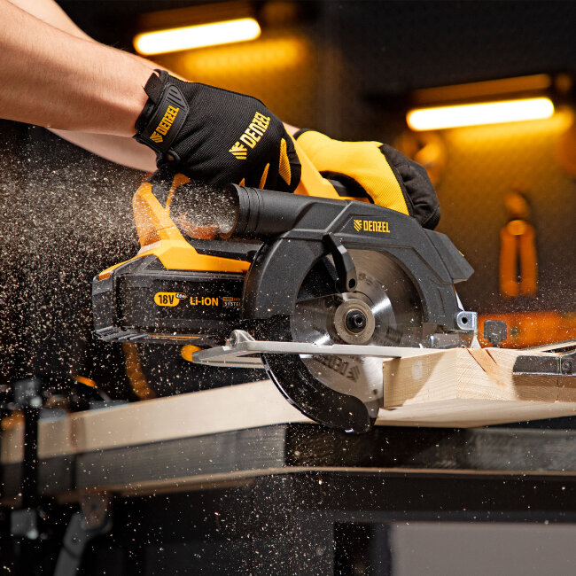 Пила циркулярная аккумуляторная бесщет. CCS-165, 18В Li-Ion Denzel в Красноярске Пила циркулярная аккумуляторная бесщет. CCS-165, 18В Li-Ion Denzel в Красноярске