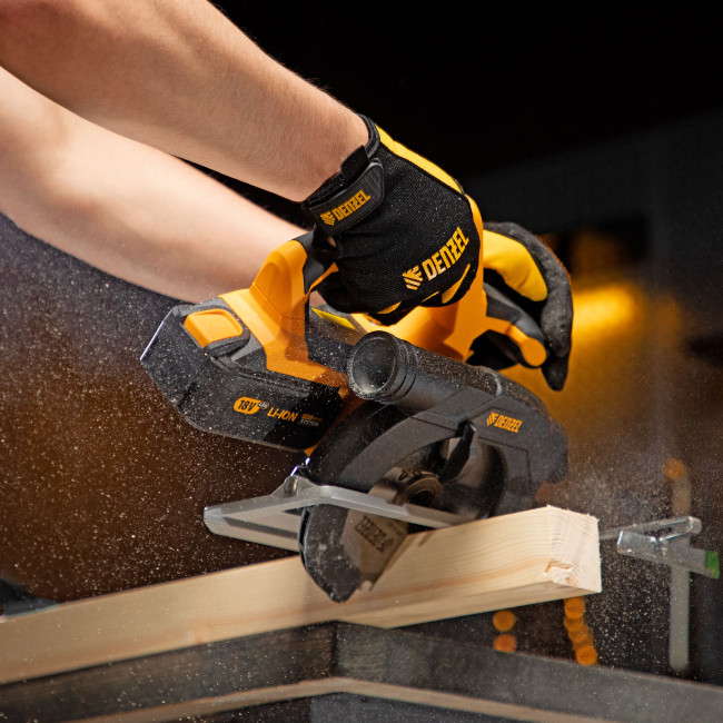 Пила циркулярная аккумуляторная бесщет. CCS-165-0, 18В Li-Ion Denzel в Красноярске Пила циркулярная аккумуляторная бесщет. CCS-165-0, 18В Li-Ion Denzel в Красноярске