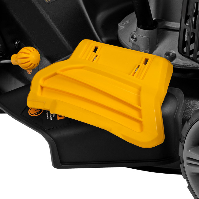 Газонокосилка бензиновая GLD-460SP, 146 куб.см, ширина 46 см, привод 7 уровней, травосборник 50 л Denzel в Красноярске Газонокосилка бензиновая GLD-460SP, 146 куб.см, ширина 46 см, привод 7 уровней, травосборник 50 л Denzel в Красноярске