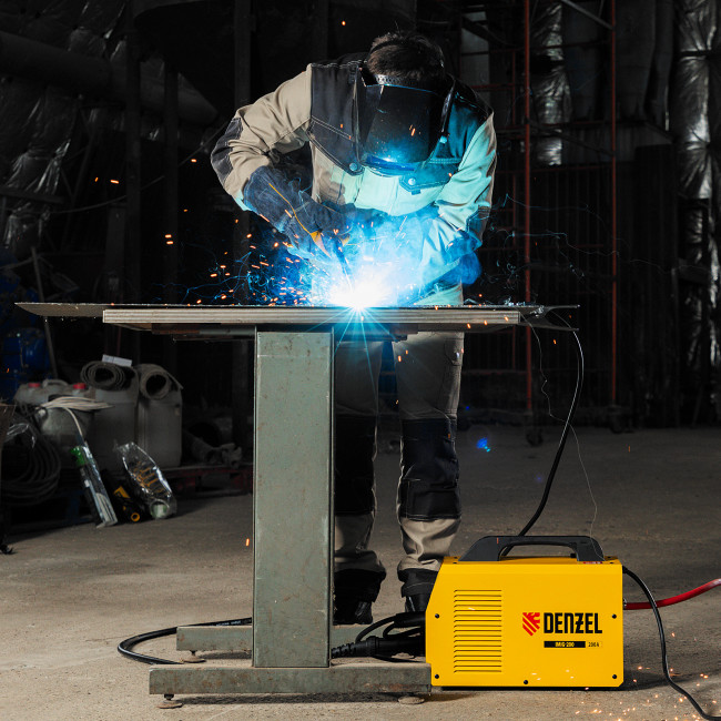 Аппарат инвертор. полуавтомат. cварки IMIG-200, 200 А, ПВ 60%, катушка 5 кг Denzel в Красноярске