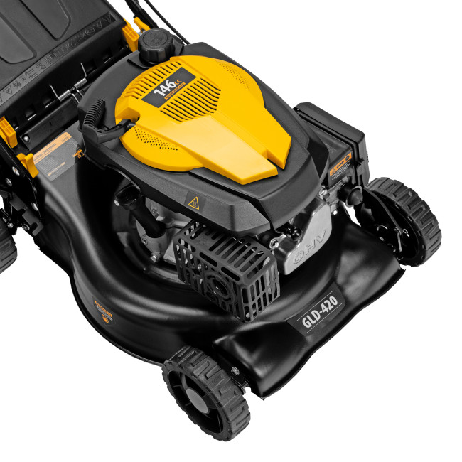 Газонокосилка бензиновая GLD-420, 146 см3, ширина 42 см, 40 л Denzel в Красноярске Газонокосилка бензиновая GLD-420, 146 см3, ширина 42 см, 40 л Denzel в Красноярске