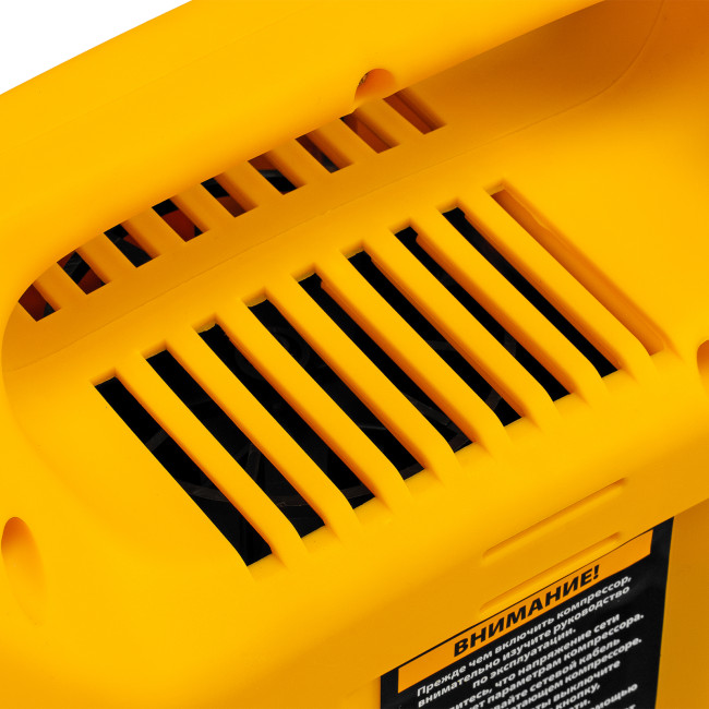 Компрессор воздушный DL1300, 10 бар, 1,3 кВт 180 л/мин 5 л, с набором аксессуаров Denzel в Красноярске