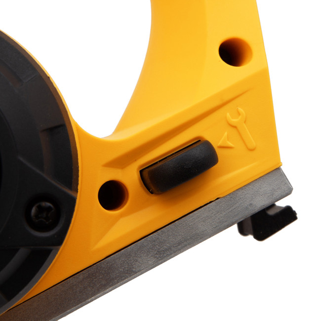 Рубанок электрический EP-82, 720 Вт, 82 мм Denzel в Красноярске