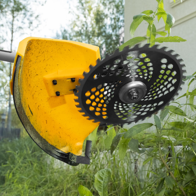 Триммер бензиновый DT 25, 25 см3, 1.3 л. с, неразъемная штанга, состоит из 2 частей Denzel в Красноярске