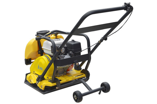 Виброплита TSS-WP100TH  (колесный комплект, бак) в Красноярске