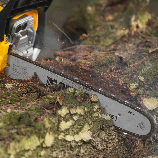 Пила цепная бензиновая DS-4516, шина 40 см, 45 см3, 2,5 л.с, шаг 0,325, паз 1,5 мм, 64 звена Denzel в Красноярске