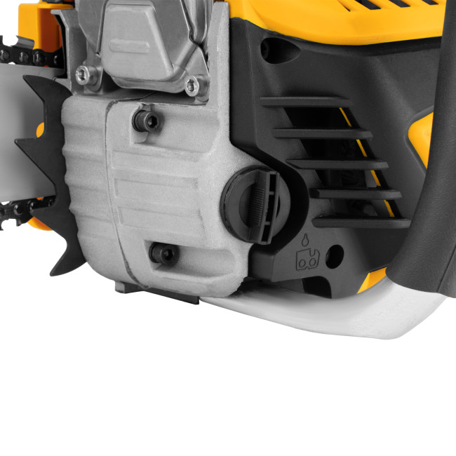 Пила цепная бензиновая DS-5820, шина 50 см, 58 см3, 3.6 л.с, шаг 0,325, паз 1,5 мм, 76 звеньев Denzel в Красноярске