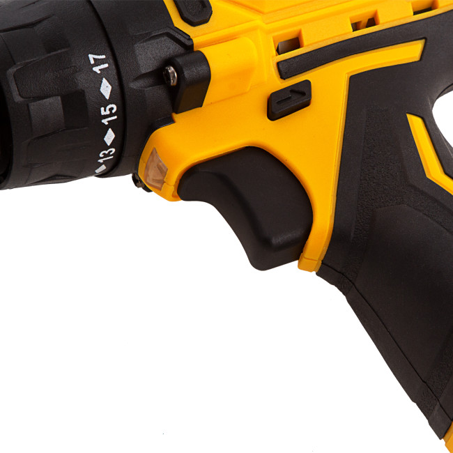 Дрель-шуруповерт аккумуляторная CDL-12CB, Li-Ion, 12 В, 1 акк. Denzel в Красноярске