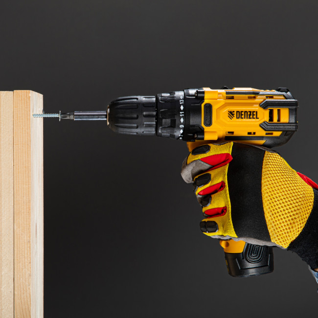 Дрель-шуруповерт аккумуляторная CDL-12CB, Li-Ion, 12 В, 1 акк. Denzel в Красноярске
