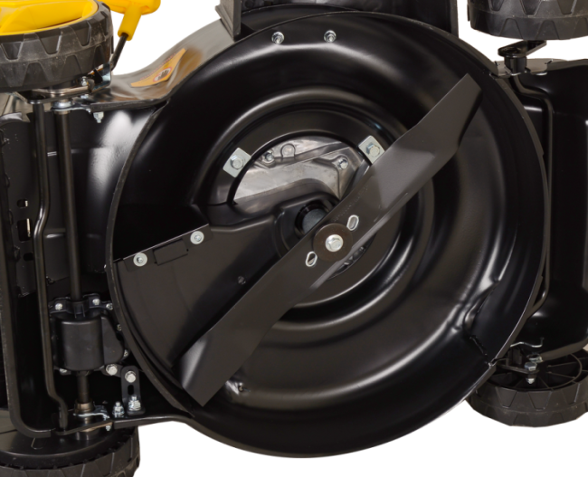 Бензиновая газонокосилка HUTER GLM-460ST в Красноярске Бензиновая газонокосилка HUTER GLM-460ST в Красноярске