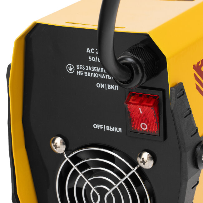 Аппарат инверторный дуговой сварки DS-200 Compact, 200 А, ПВ 70%, диаметр электрода 1.6-5 мм Denzel в Красноярске