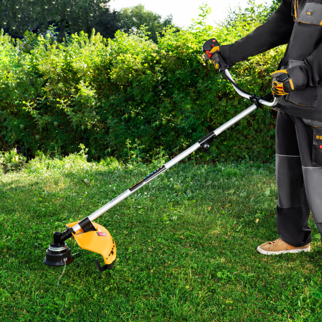 Триммер бензиновый DT 52S, 52 см3, 3 л. с, разъемная штанга, состоит из 2 частей Denzel в Красноярске