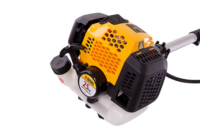 Триммер бензиновый DGT 250, 25 см3, 1.3 л. с, неразъемная штанга, состоит из 2 частей Denzel в Красноярске