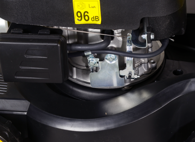 Газонокосилка бензиновая Huter GLM-420LT в Красноярске Газонокосилка бензиновая Huter GLM-420LT в Красноярске