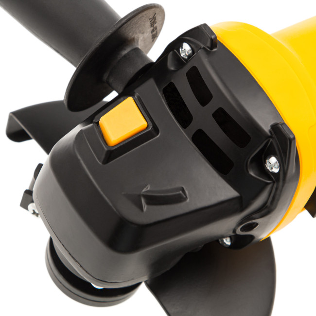 Машина шлифовальная угловая AGH125-900, 900 Вт, 125 мм, 11000 об/мин Denzel в Красноярске Машина шлифовальная угловая AGH125-900, 900 Вт, 125 мм, 11000 об/мин Denzel в Красноярске