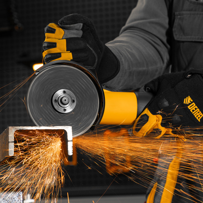 Машина шлифовальная угловая AGH125-900, 900 Вт, 125 мм, 11000 об/мин Denzel в Красноярске Машина шлифовальная угловая AGH125-900, 900 Вт, 125 мм, 11000 об/мин Denzel в Красноярске