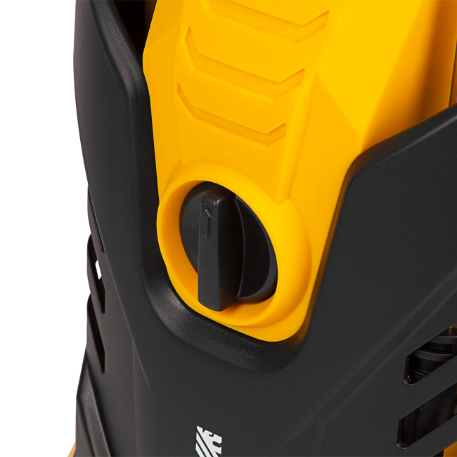 Моечная машина высокого давления R-165, 2200 Вт, 165 бар, 7 л/мин, колесная Denzel в Красноярске