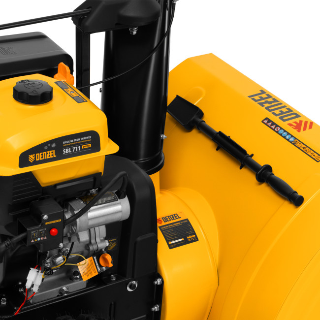 Бензиновая снегоуборочная машина SBL 711D PRO, 302cc, эл.старт, фара, обогрев, блок. дифф. Denzel в Красноярске Бензиновая снегоуборочная машина SBL 711D PRO, 302cc, эл.старт, фара, обогрев, блок. дифф. Denzel в Красноярске