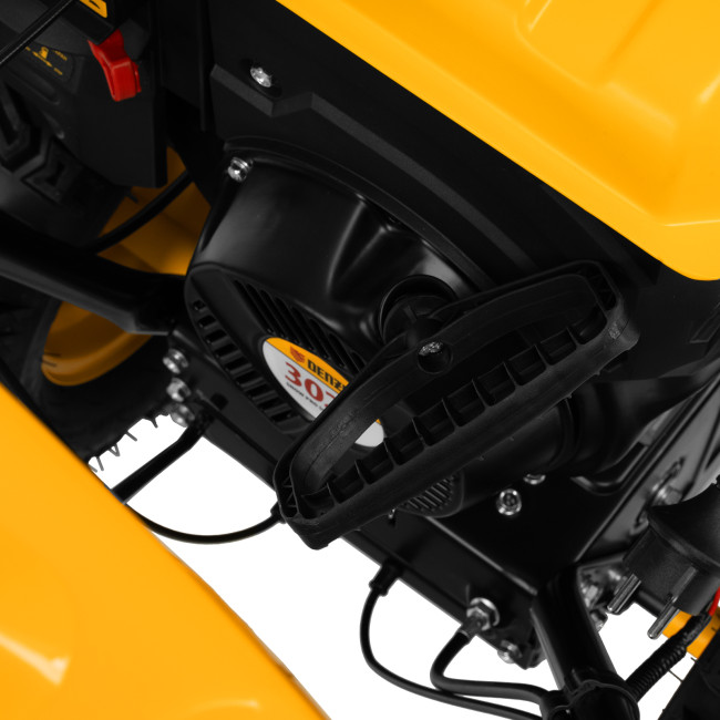 Бензиновая снегоуборочная машина SBL 711D PRO, 302cc, эл.старт, фара, обогрев, блок. дифф. Denzel в Красноярске Бензиновая снегоуборочная машина SBL 711D PRO, 302cc, эл.старт, фара, обогрев, блок. дифф. Denzel в Красноярске