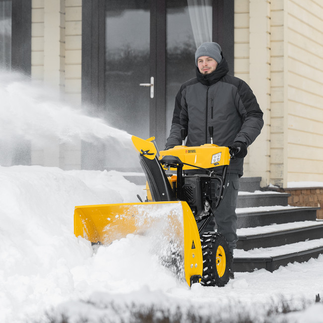 Бензиновая снегоуборочная машина SBL 711D PRO, 302cc, эл.старт, фара, обогрев, блок. дифф. Denzel в Красноярске Бензиновая снегоуборочная машина SBL 711D PRO, 302cc, эл.старт, фара, обогрев, блок. дифф. Denzel в Красноярске