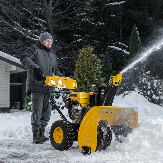 Бензиновая снегоуборочная машина SBL 711D PRO, 302cc, эл.старт, фара, обогрев, блок. дифф. Denzel в Красноярске Бензиновая снегоуборочная машина SBL 711D PRO, 302cc, эл.старт, фара, обогрев, блок. дифф. Denzel в Красноярске