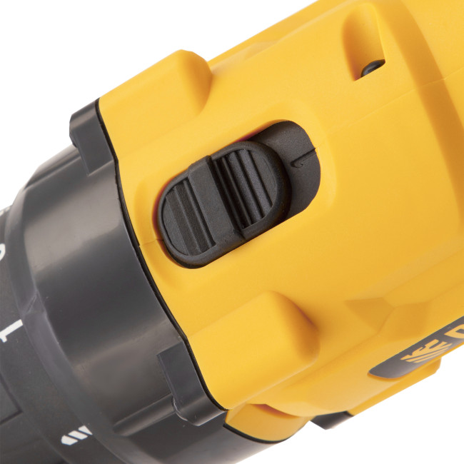 Дрель-шуруповерт аккумуляторная CDL-IB-18-02, Li-Ion, 18 В, 2 акк. Denzel в Красноярске