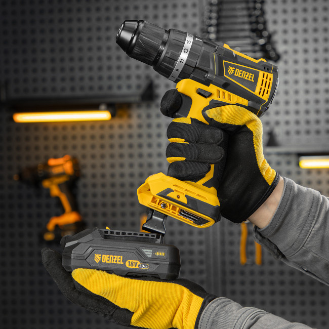 Дрель-шуруповерт аккумуляторная ударная бесщет CIDB-IB-18-02, Li-Ion, 18 В, 2 акк. Denzel в Красноярске