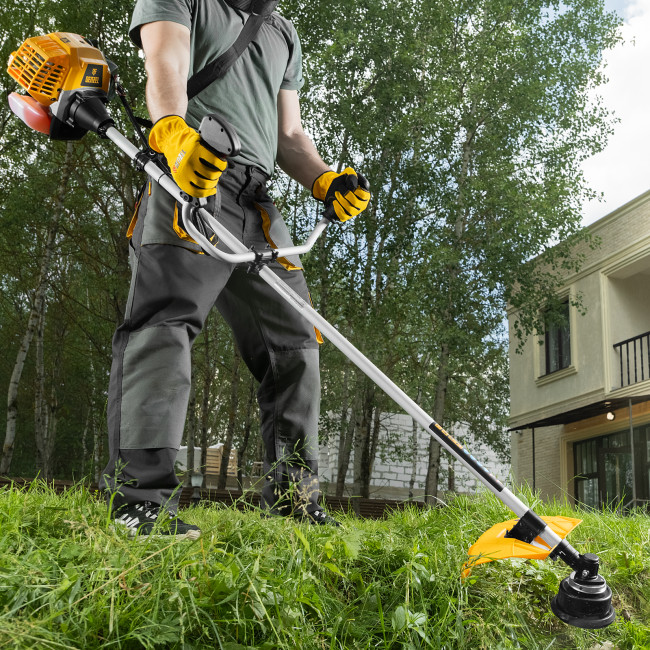 Триммер бензиновый DR-33S, 33 см3, разъемная штанга, состоит из 2 частей Denzel в Красноярске Триммер бензиновый DR-33S, 33 см3, разъемная штанга, состоит из 2 частей Denzel в Красноярске