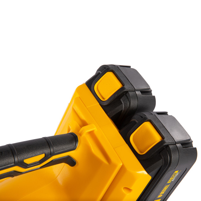 Воздуходувка аккумуляторная RB180-36, Li-ion, 36 В, 4 Ач, 180 км/ч, 820 м3/ч Denzel в Красноярске Воздуходувка аккумуляторная RB180-36, Li-ion, 36 В, 4 Ач, 180 км/ч, 820 м3/ч Denzel в Красноярске