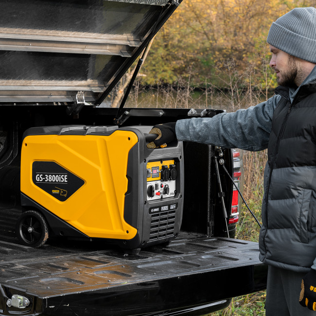 Генератор инверторный GS-3800iSE, 3,8 кВт, 230 В, закрытый корпус,электростартер Denzel в Красноярске Генератор инверторный GS-3800iSE, 3,8 кВт, 230 В, закрытый корпус,электростартер Denzel в Красноярске