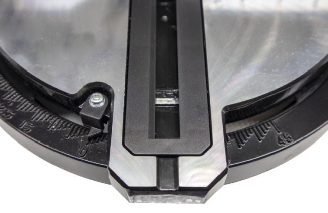 Торцовочная пила Ресанта ТП-210 в Красноярске Торцовочная пила Ресанта ТП-210 в Красноярске