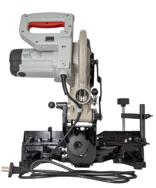 Торцовочная пила Ресанта ТП-210 в Красноярске Торцовочная пила Ресанта ТП-210 в Красноярске