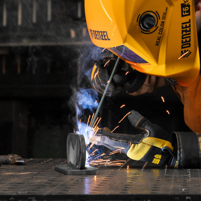 Аппарат инвертор. дуговой сварки DM-220 Standart, 220 А, ПВ 60% Denzel в Красноярске