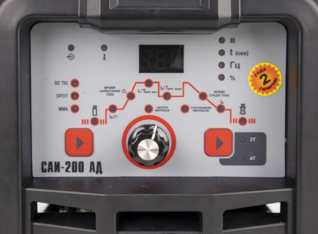 Сварочный аппарат инверторный Ресанта САИ-200АД в Красноярске