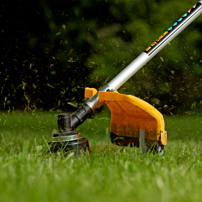 Триммер бензиновый DTL-43, 43 см3, неразъемная штанга, состоит из 2 частей Denzel в Красноярске